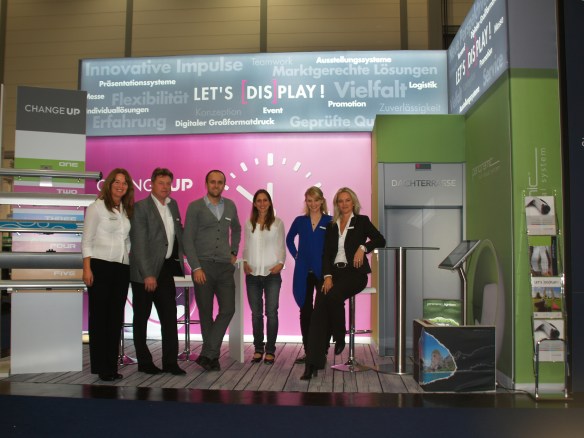 Das omnia concepts Messe-Team